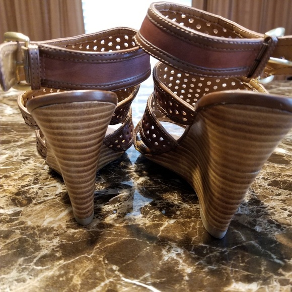 Franco Sarto ❤ Brown Wedge Gavel Sandals - Picture 6 of 8